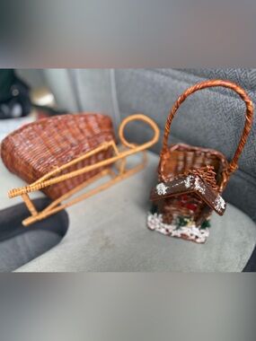 Vintage Show Stoppers Wicker Christmas Sleigh & Snowy Cabin Basket Bundle